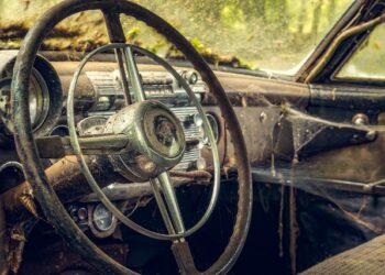 Araç İçerisinde Bulunması Gerekenler