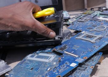 Evde Bilgisayar Tamir Ederek Para Kazanma