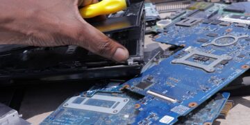 Evde Bilgisayar Tamir Ederek Para Kazanma