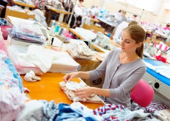 Evde Terzilik Yaparak Para Kazanma Yolları