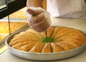 Baklava Dükkanı Açarak Para Kazanma
