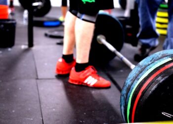 one arm dumbbell triceps extension