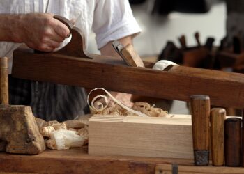 Marangozluk Yaparak Para Kazanma