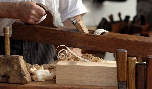 Marangozluk Yaparak Para Kazanma