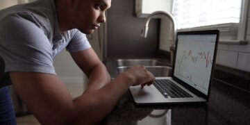 Web Sitesinden Nasıl Para Kazanılır