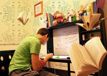 Uzaktan Eğitimin Yararları ve Zararları