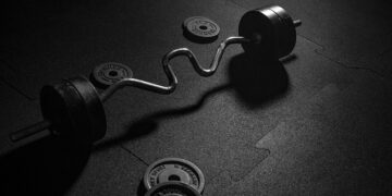 Barbell Biceps Curl Nasıl Yapılır