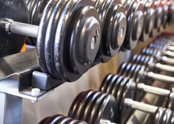 Alternate Dumbbell Curl Nasıl Yapılır