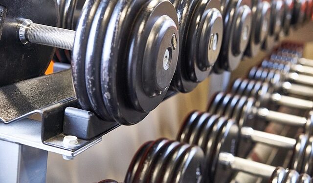 Alternate Dumbbell Curl Nasıl Yapılır