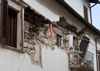 Deprem Esnasında Yapmamız Gerekenler