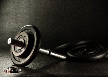Close-Grip Bench Press Nasıl Yapılır