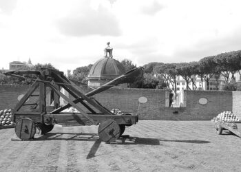 Mancınık Nedir, İlk Mancınık Ne Zaman Kullanıldı