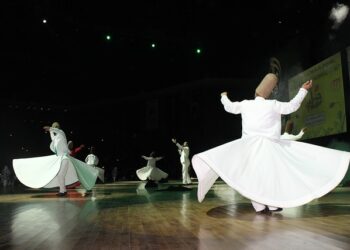 Hz. Mevlâna Kimdir, Eserleri Nelerdir